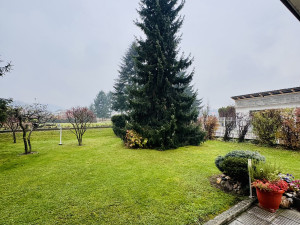 Prodaje se stambena kuća sa kućom poslovni prostor