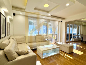 Na prodaju četverosoban stan, naselje Rosulje