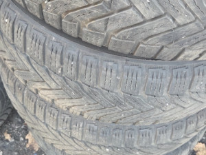 Auto gume polovne 205 55 16 Michelin zimske