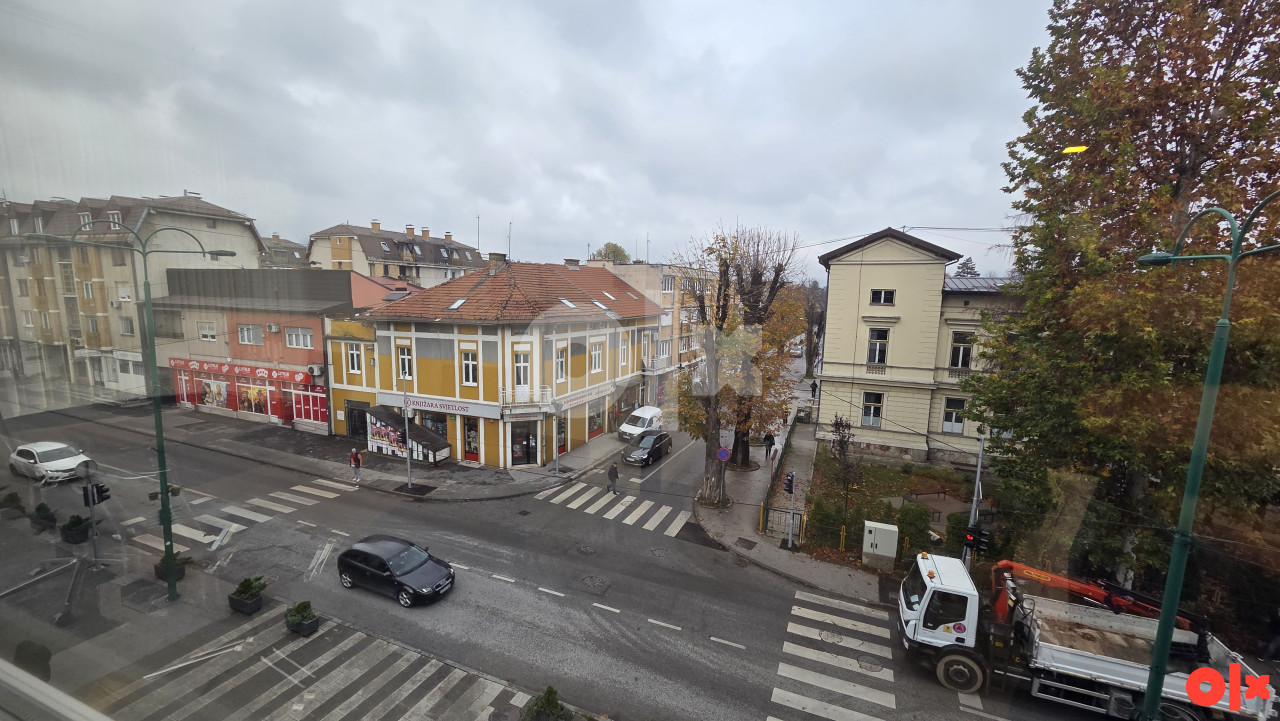 Tri poslovna prostora Ilidža, 3x100m2 / Mellain 19