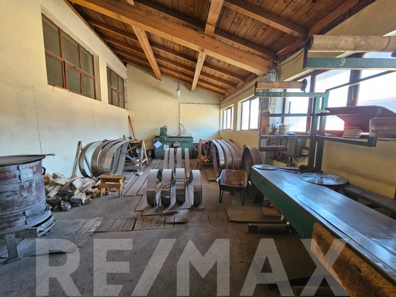 Na prodaju kompletno opremljena pilana | Petrovac-Drinić 12