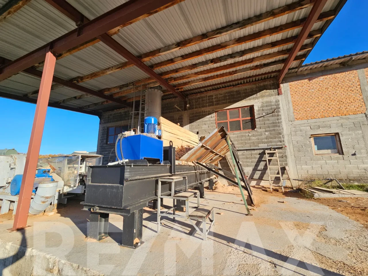 Na prodaju kompletno opremljena pilana | Petrovac-Drinić 34