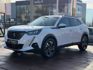 Peugeot 2008 1.5 BlueHDI EAT8 2022. ALLURE