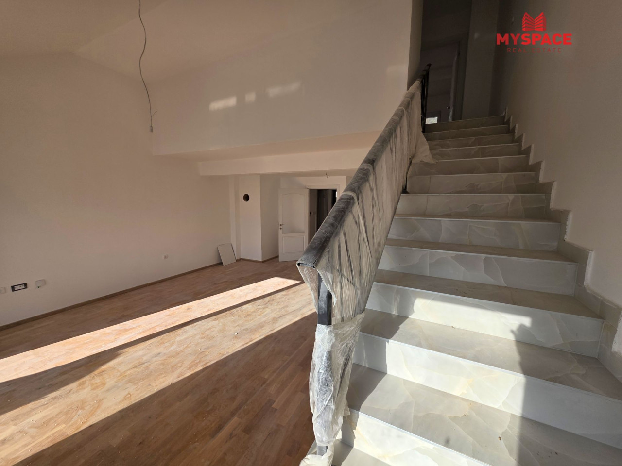 MY SPACE/ Stan/ Stari Grad/ Mihrivode/ NOVOGRADNJA/ 94 m2 11