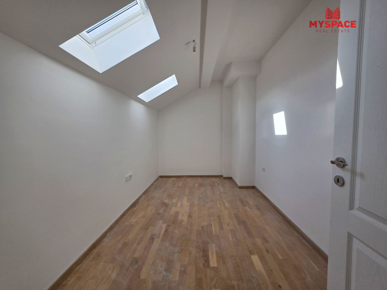 MY SPACE/ Stan/ Stari Grad/ Mihrivode/ NOVOGRADNJA/ 94 m2 14