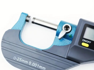 Digitalni mikrometar