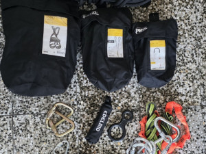 PETZL pojas profesionalna oprema rad na visini spasavanje set