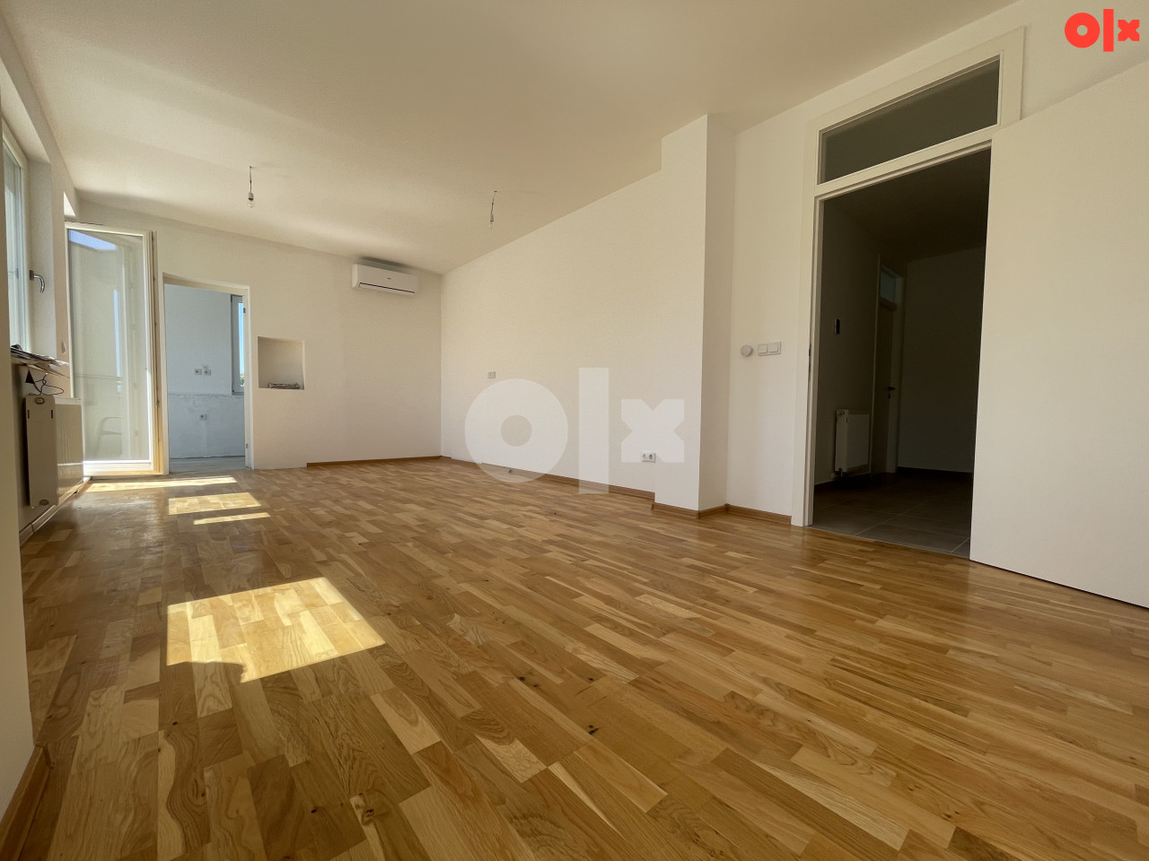 PRODAJA: Nov stan sa garažnim mjestom i gratis ostavom Šip 3