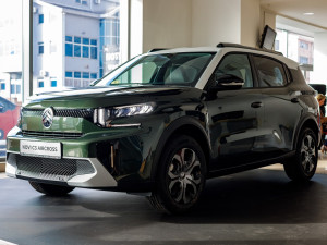 Citroen C3 Aircross Plus Hibrid 145