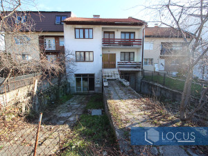 LOCUS: Troetažna kuća u nizu, Sokolović Kolonija photo 3