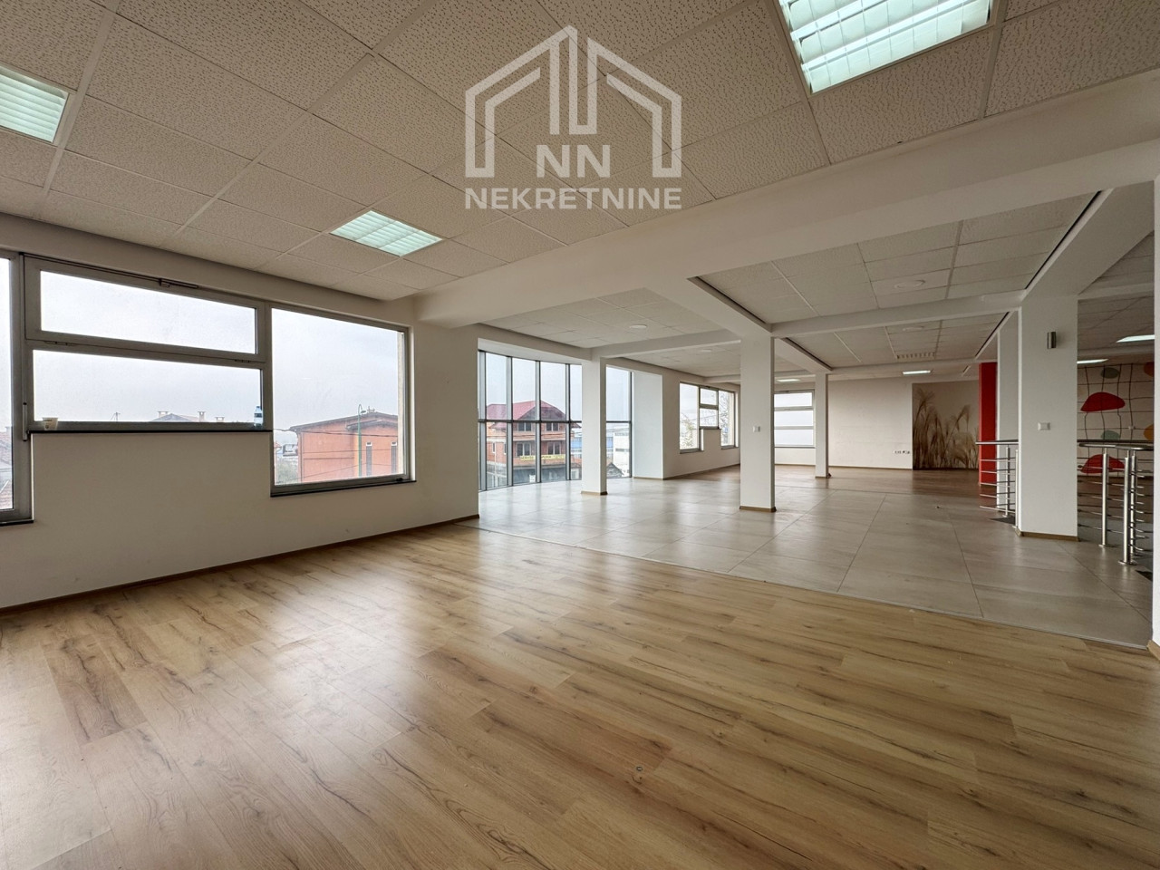 NN Nekretnine : Poslovni prostor 420m2 - Rajlovac 3