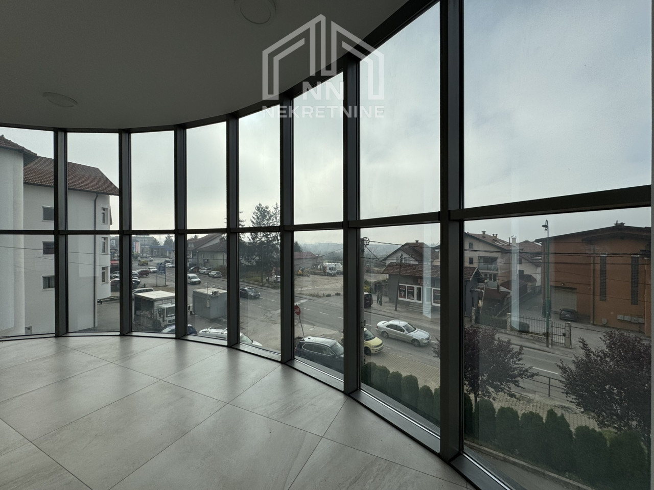 NN Nekretnine : Poslovni prostor 420m2 - Rajlovac 8