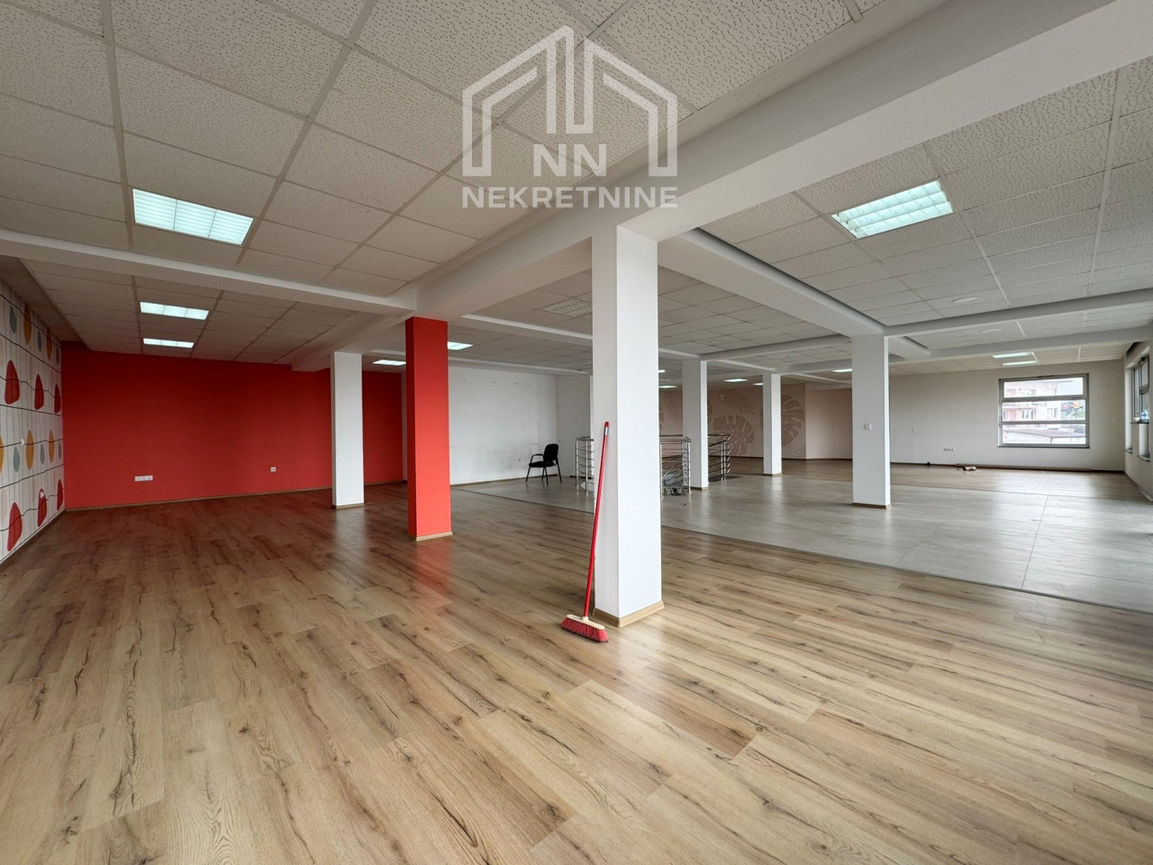 NN Nekretnine : Poslovni prostor 420m2 - Rajlovac 9