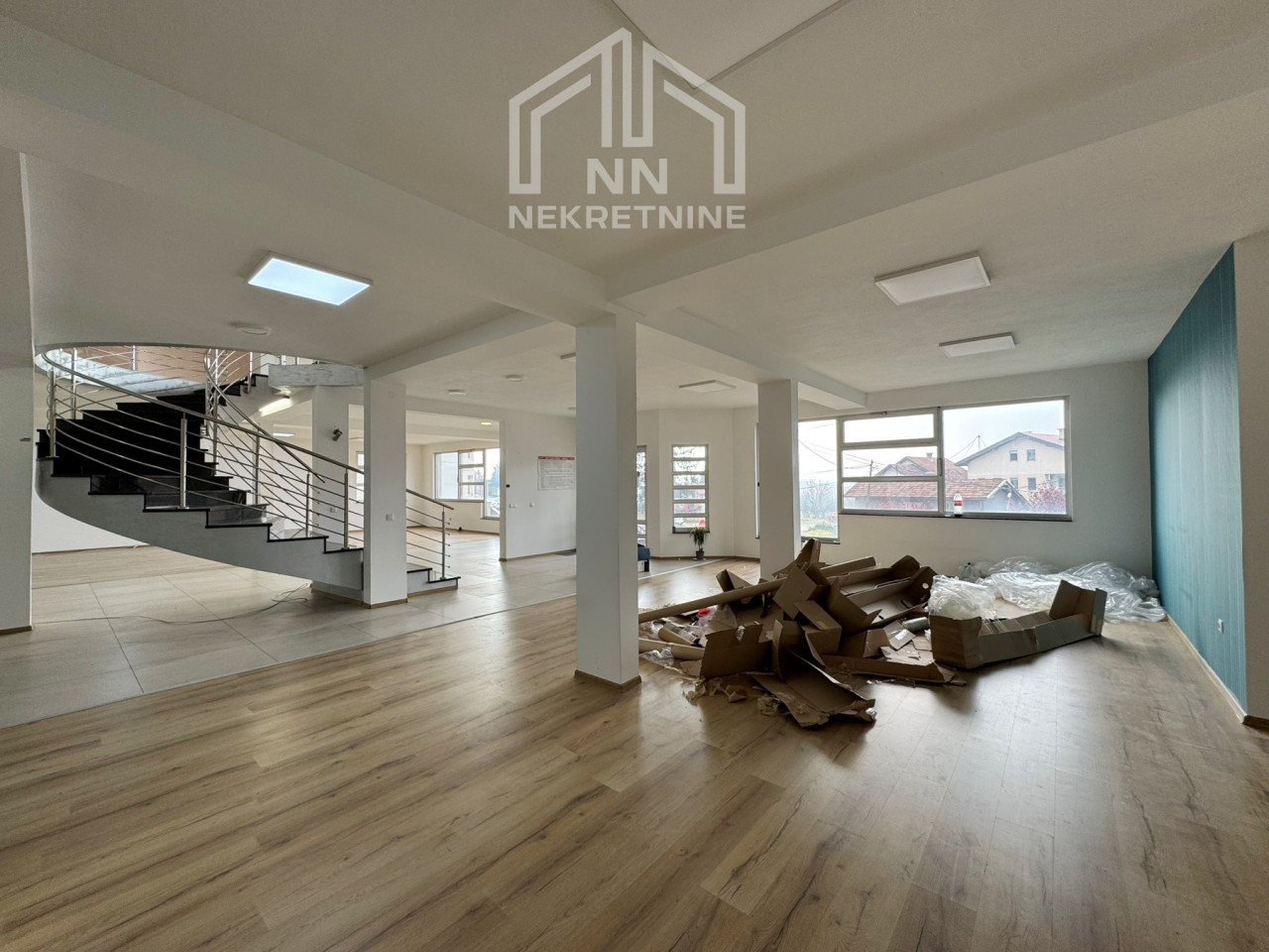 NN Nekretnine : Poslovni prostor 420m2 - Rajlovac 17