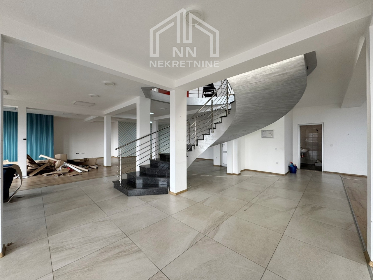 NN Nekretnine : Poslovni prostor 420m2 - Rajlovac 18