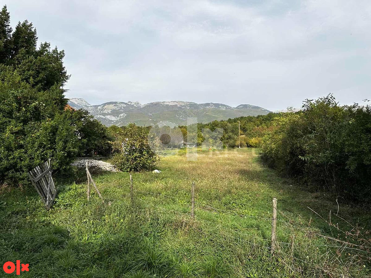 Zemljište u naselju Željuša u blizini Mostara (2.094m2)