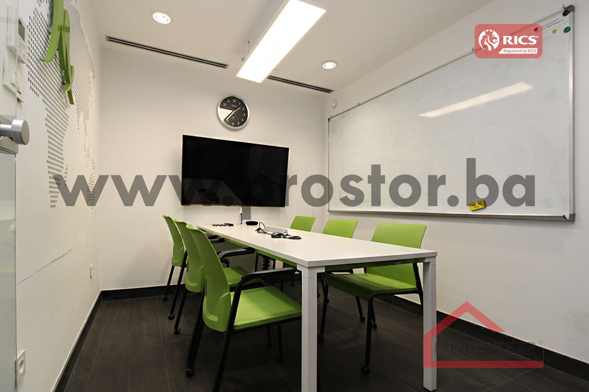 PROSTOR izdaje: Poslovni prostor, 90m2, Dolac Malta 4