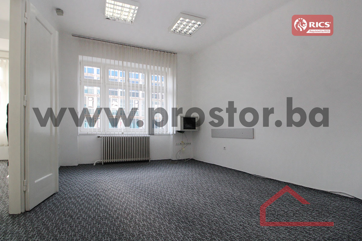 PROSTOR izdaje: Poslovni prostor, 137m2, ul. Maršala Tita 3