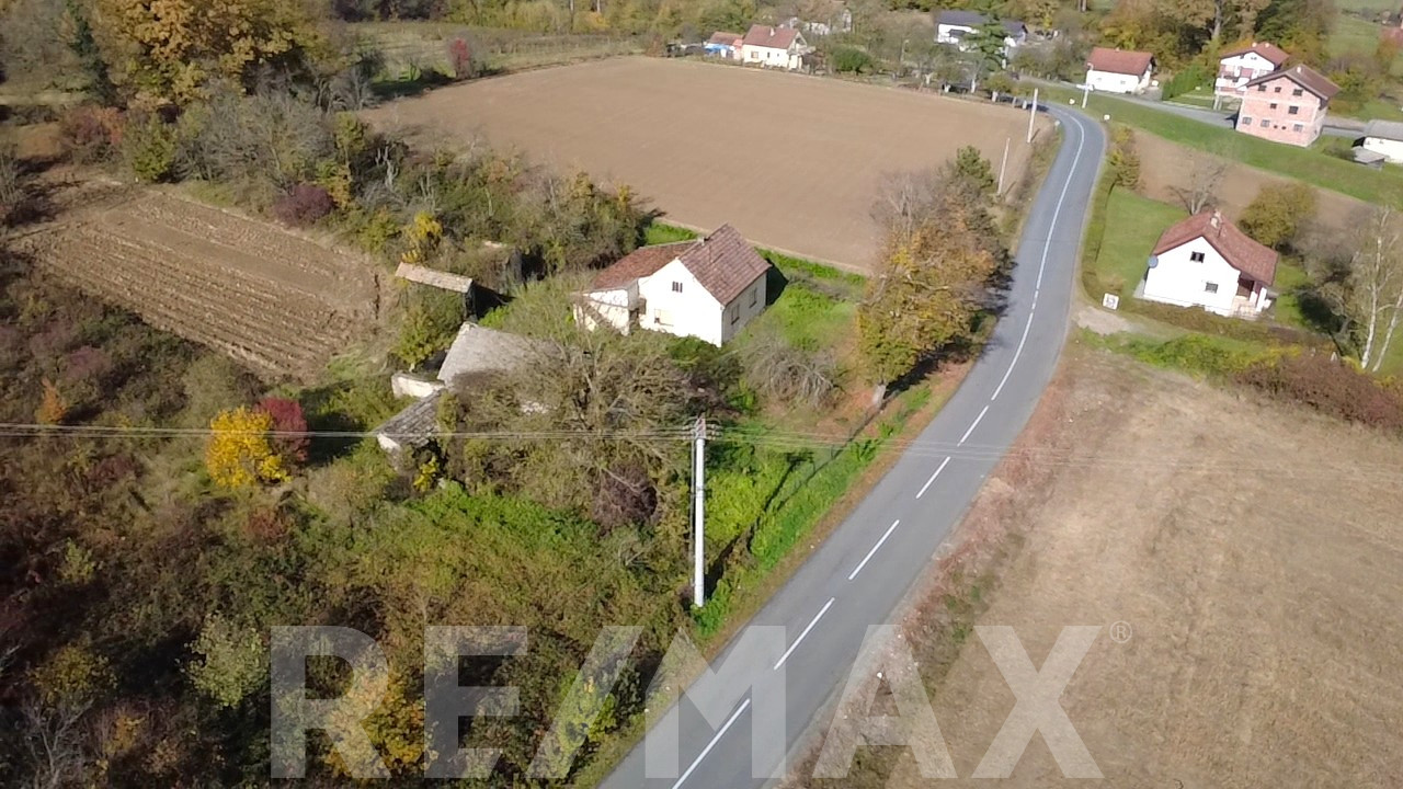 Zemljište 5285m2 sa kućom i objektom za adaptaciju - Nožičko 6