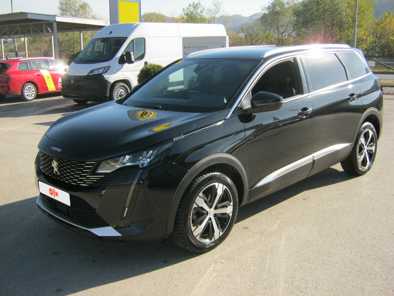 PEUGEOT 5008 ALLURE PACK DIZEL AUTOMATIK 130KS