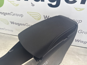 Naslonjac za ruku Nissan Qashqai 2015