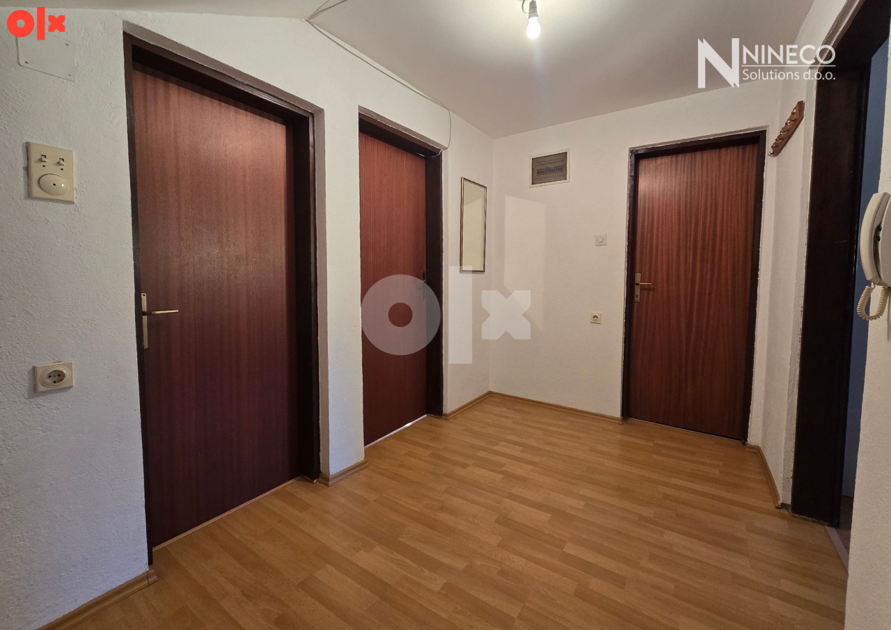 KUĆA - ZALUŽANI - 300 m2 6