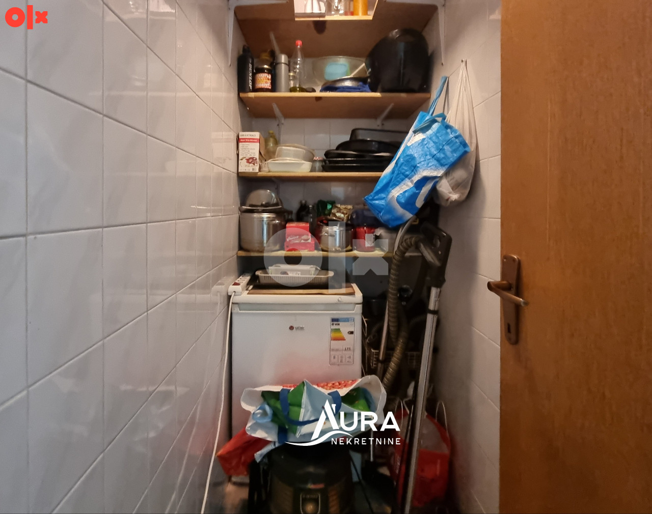 AURA/ Stan sa parkingom u srcu grada / Centar 17