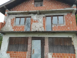 House and land in Bosanska Krupa photo 4