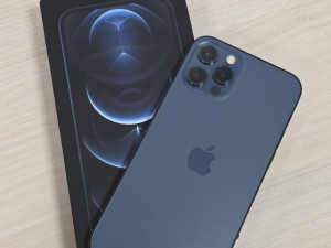 IPHONE 12 Pro 128GB Baterija 100% Kao Novo Garancija