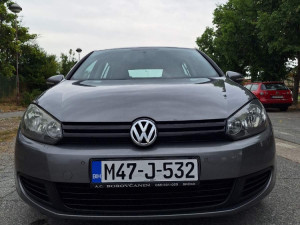 Volkswagen Golf 1,6 tdi 77 kw model 2010