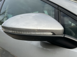 Desni retrovizor golf 7