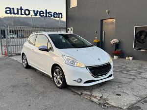 Peugeot 208 1.2 vti 60 kw 2012 led/lcd 061615483