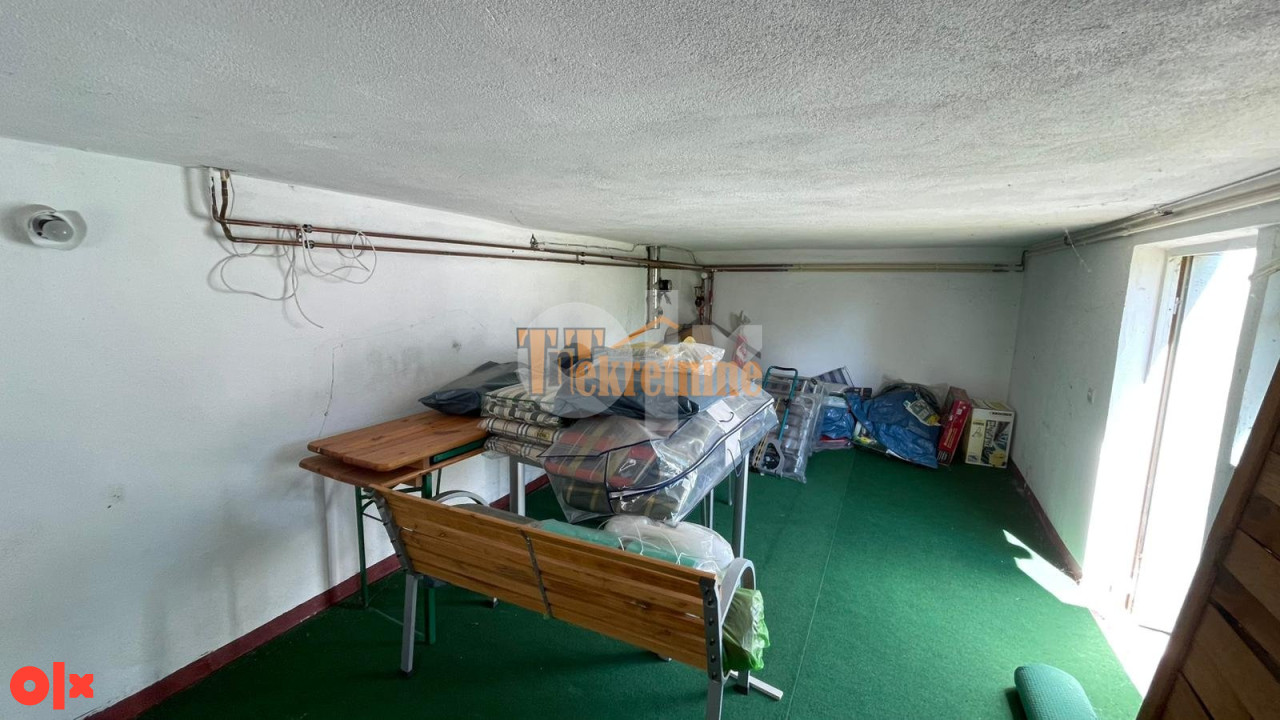 Stambeni objekat 115m2 i zemljišta 8457m2 - Opsječko 13