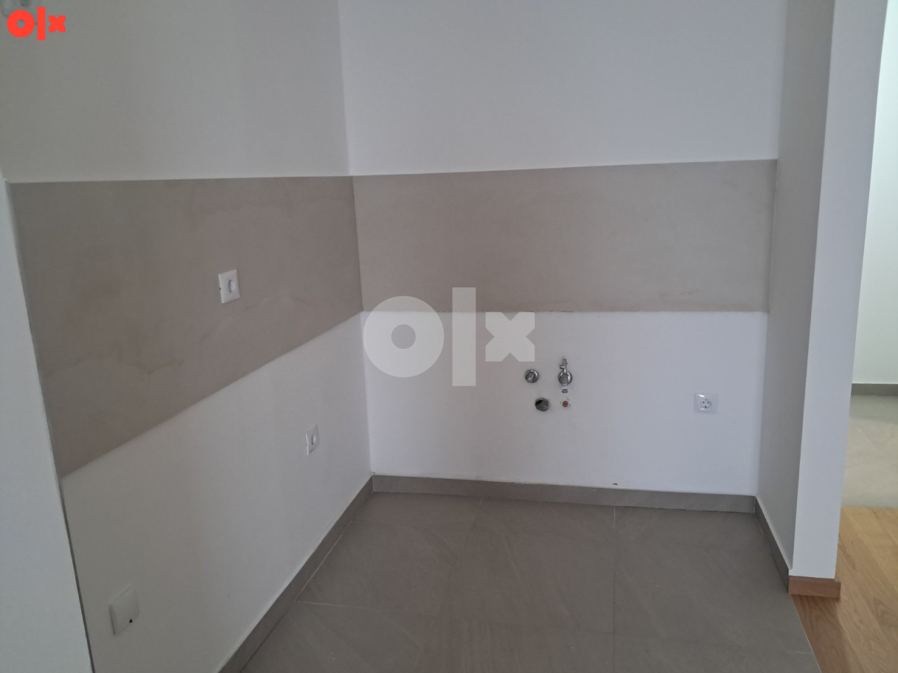 Useljiv dvosoban stan 45m2 Delta Banja Luka 2