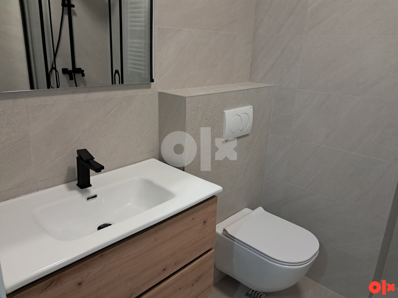 Useljiv dvosoban stan 45m2 Delta Banja Luka