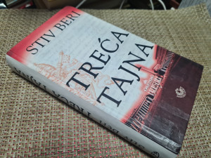 Treća tajna / Stiv Beri