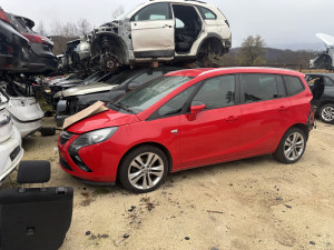 Opel zafira c 1.4b 2016 g dijelovi