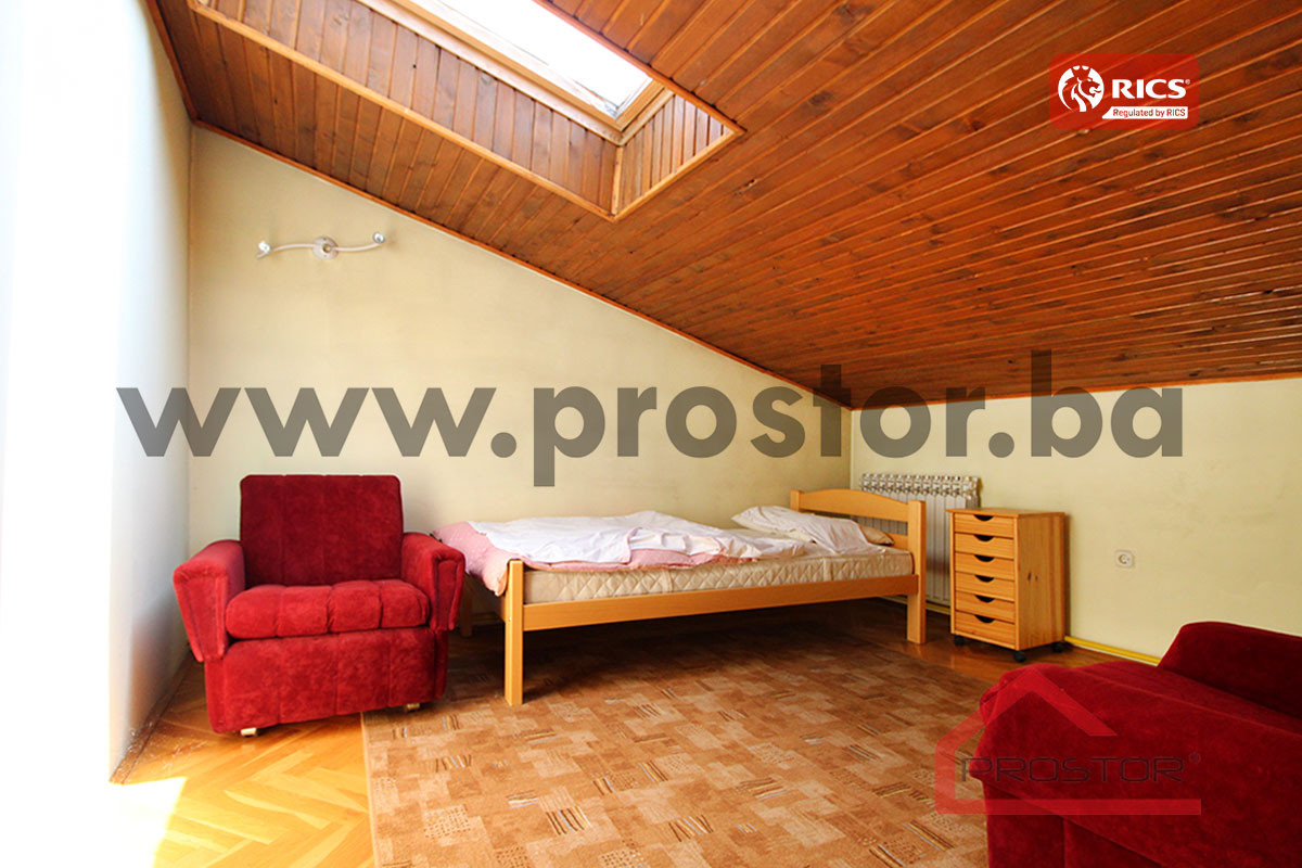 PROSTOR izdaje: Četverosoban stan, Koševsko brdo 8