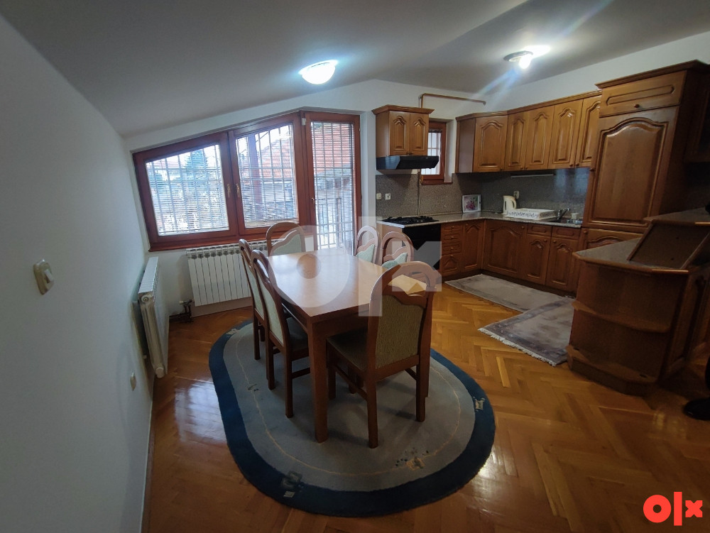 Grbavica - Trosoban stan CCA 100 m2 5