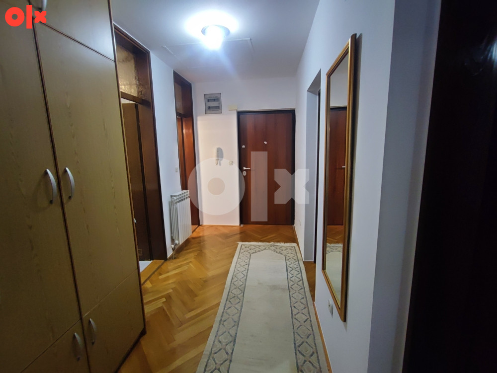 Grbavica - Trosoban stan CCA 100 m2 7
