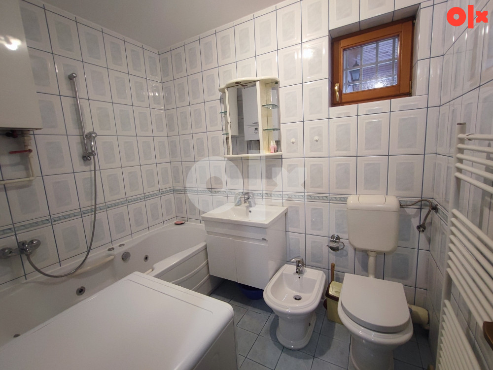 Grbavica - Trosoban stan CCA 100 m2 8