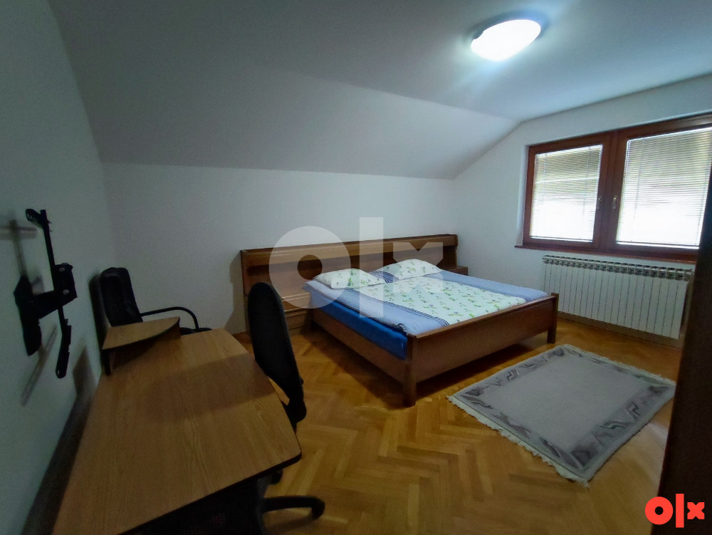 Grbavica - Trosoban stan CCA 100 m2 15