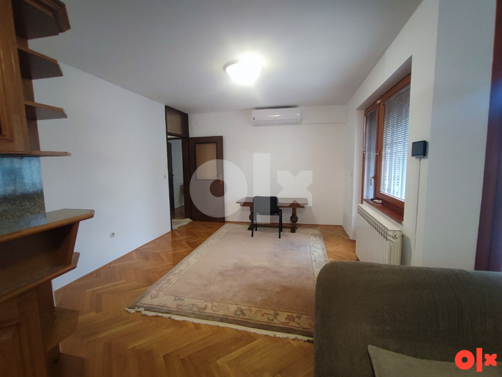Grbavica - Trosoban stan CCA 100 m2 13