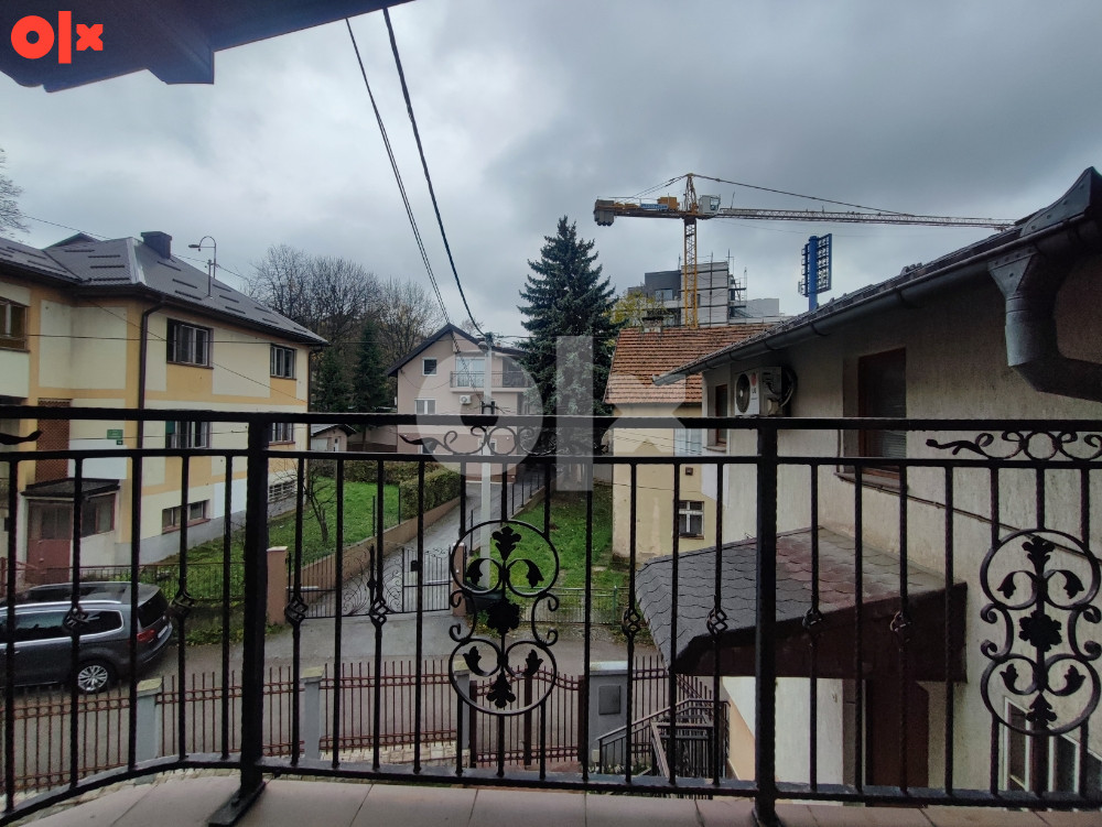 Grbavica - Trosoban stan CCA 100 m2 11
