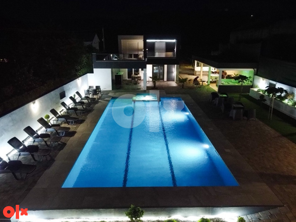 PRODAJE SE LUKSUZNA VILLA SA BAZENOM BLAGAJ 3