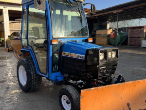 Komunalni traktor ISEKI 2120