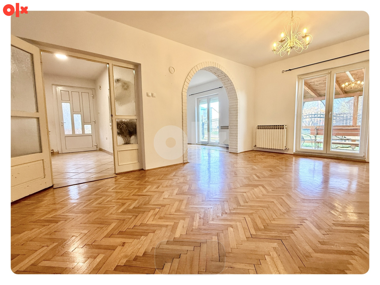 Porodična kuća sa apartmanom