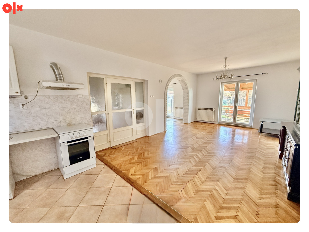 Porodična kuća sa apartmanom 7