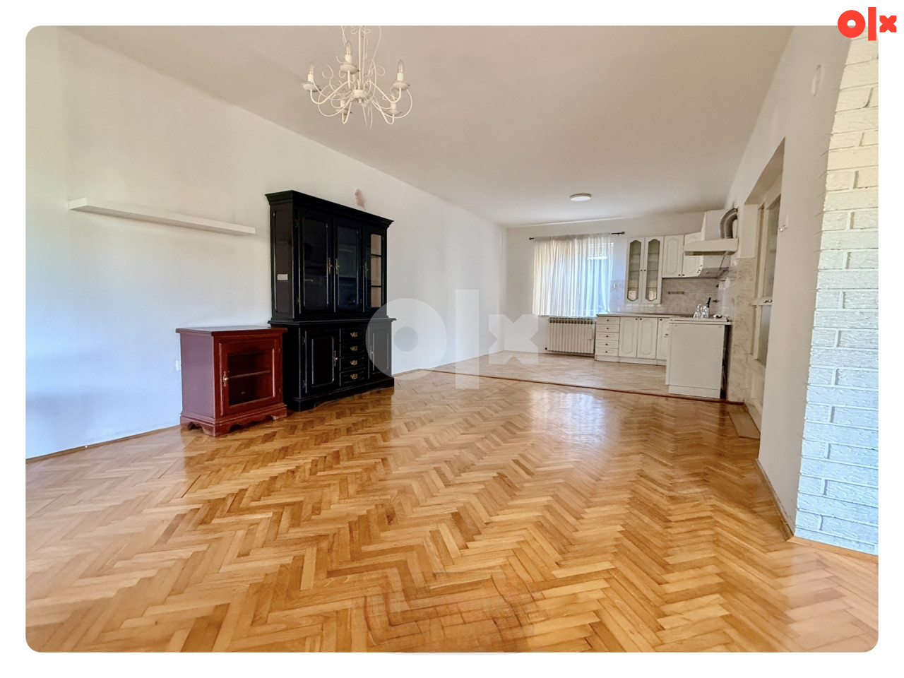 Porodična kuća sa apartmanom 11
