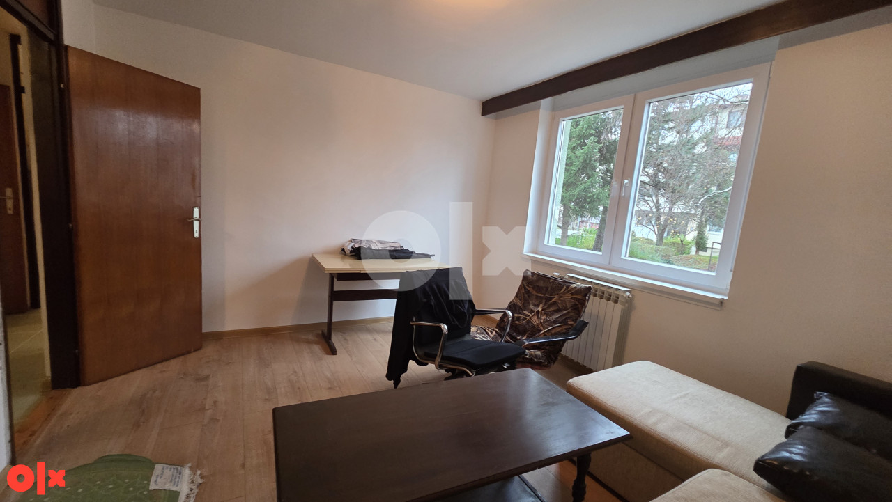 Četverosoban stan Istočno Sarajevo/86m2/1.sprat/ 10